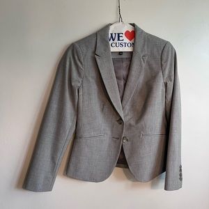 The Limited grey blazer. EUC! Size 2Petite. Great over a dress for work!